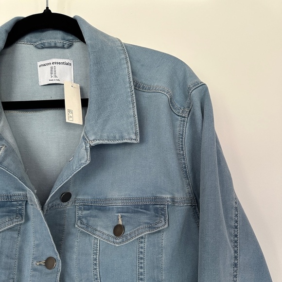 Womens Light Wash Jean Jacket | Blue Light Wash Jean Jacket | Denim Jacket Women - Picture 3 of 9